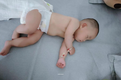 阿里怀孕初期脑袋晕晕的
